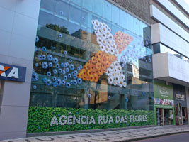 Curitiba - Agência da CEF na Rua das Flores