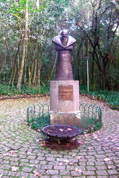 Curitiba - Bosque do Papa - Estátua do Papa João Paulo II
