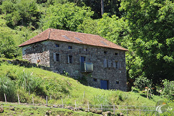 Bento Gonçalves - Caminhos de Pedra - Casa Barp de 1878, uma das mais antigas