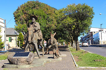 São Francisco de Paula - Monumento ao Tropeiro